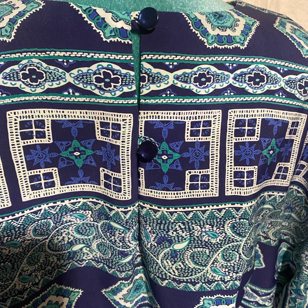 Breli Originals: vintage dress altered to a mini - Picture 5 of 7